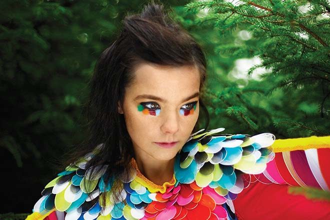 Björk imagine une musique fluctuant avec la météo